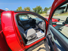 Load image into Gallery viewer, 2008 Dodge Ram 5500 4x4
